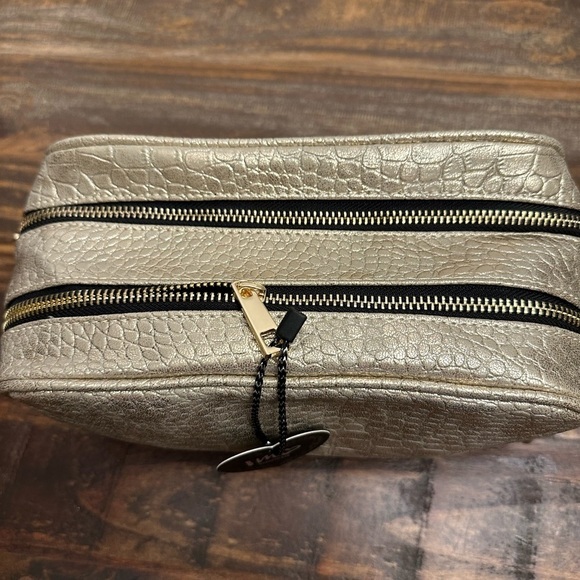 IMOSHION Cosmetic Bag Gold Croc Embossed Makeup Travel Case New With Tags - Picture 5 of 7
